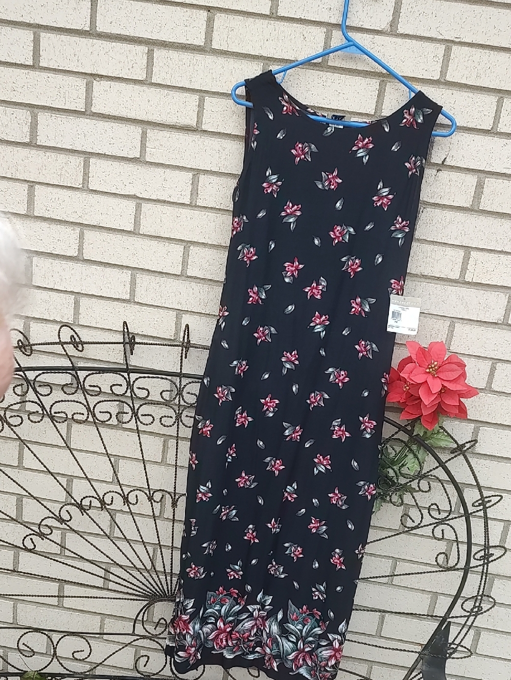 Flower Dress - Picture 3 of 10